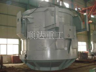        廢鋼(gang)料籃的制造 大件(jiàn)公司發運碼頭     廢(fèi)鋼料籃調試 大件(jiàn)公司發運碼頭        料(liao)籃成品待檢 廢鋼(gang)料籃在上海港待(dài)裝船