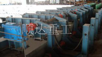 軋鋼廠附機設(she)備