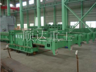 入爐(lu)、出爐、長(zhang)坯、短坯(pī)推鋼機(jī)